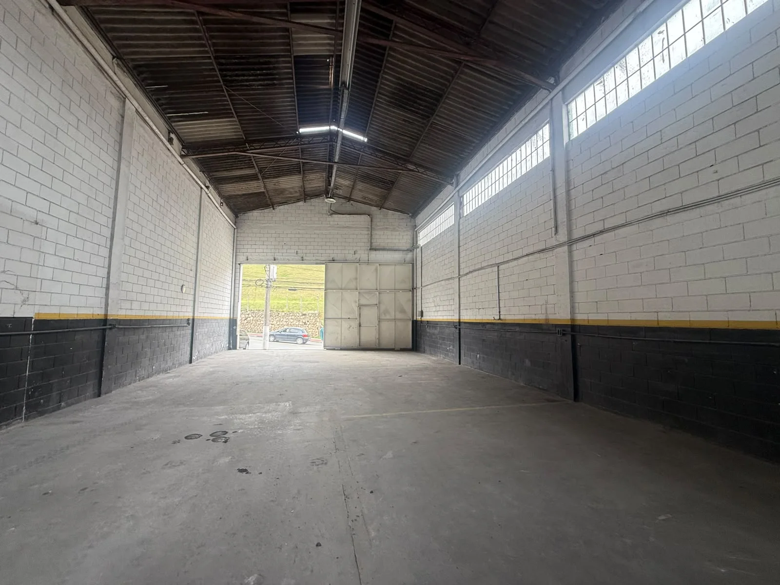Galpão para alugar, 250 m² por R$ 6.000,00/mês - Polvilho - Cajamar/SP