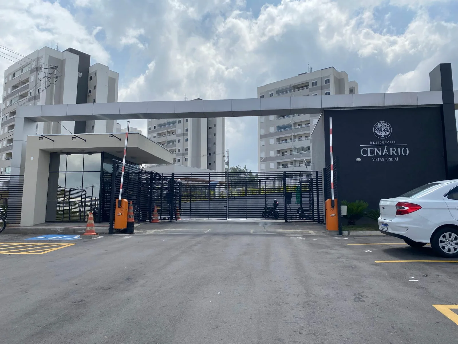 Apartamento à venda no Residencial Cenário