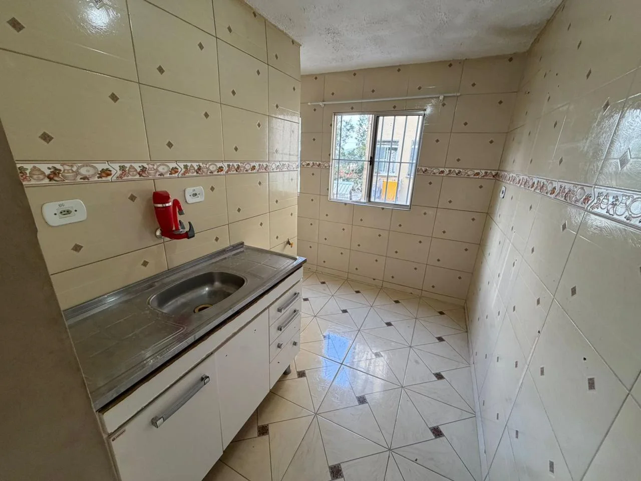 Apartamento com 2 dormitórios à venda, 52 m² por R$ 185.000 - Colina Maria Luíza Jordanésia - Cajamar/SP