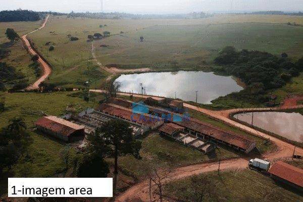 Sítio com 8 dormitórios à venda, 16600 m² por R$ 3.180.000,00 - Medeiros - Jundiaí/SP