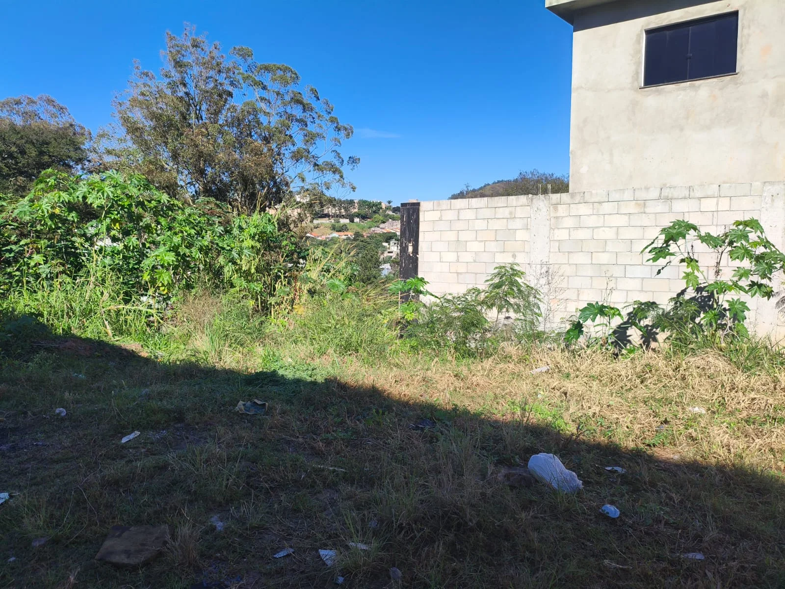Terreno à venda no Novo Milênio